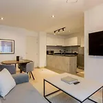Artistic 2Br In Luxury Building